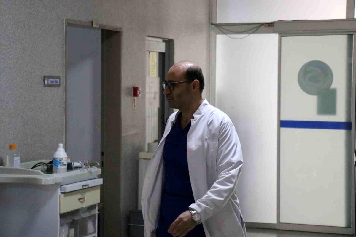Filistinli Türk Doktor: Biz Burada İnsanların Yarasını Sararak Kendimizi Teselli Ediyoruz