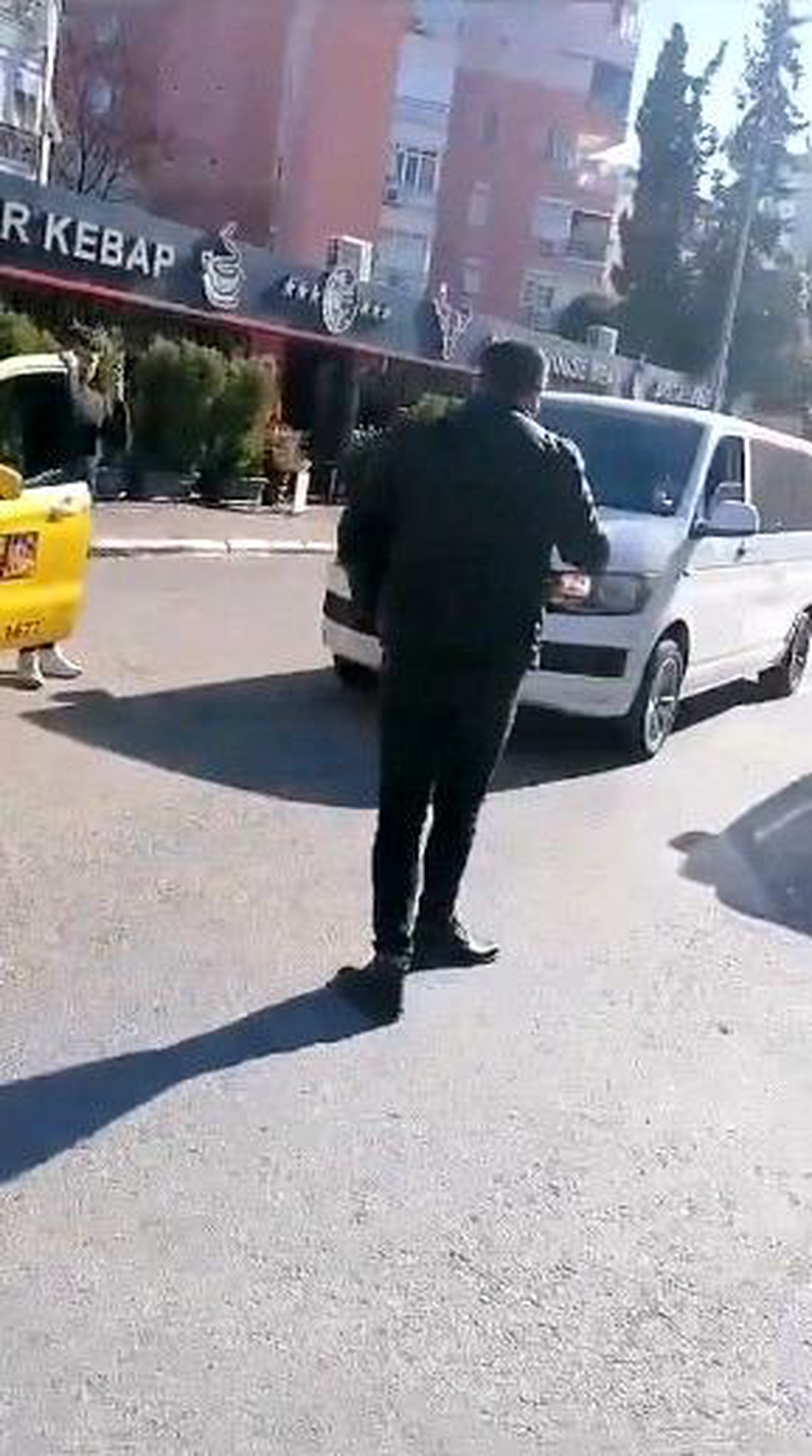 Antalya\'da korsan taksicilik yapan 2 şüpheli gözaltına alındı