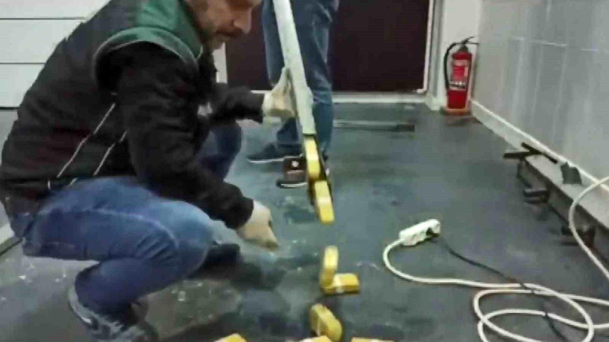 Hakkari\'den İstanbul\'a Uyuşturucu Sevkiyatı Yapan Baba ve Oğlu Hapse Mahkum Edildi