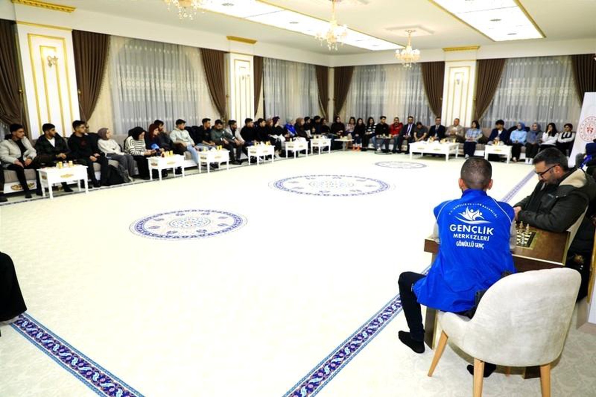 Ağrı Gençlik ve Spor İl Müdürü, Üniversite Öğrenci Kulüp Başkanlarıyla Görüştü
