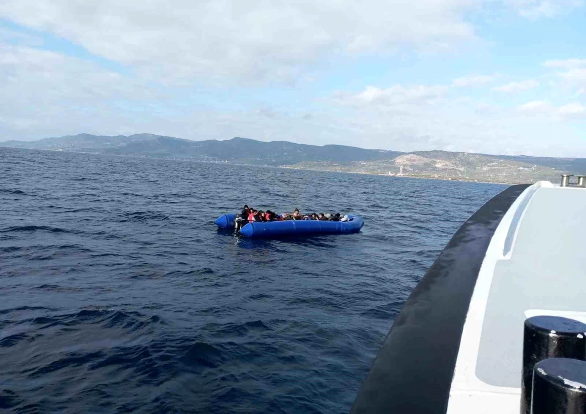 Çanakkale\'de Sahil Güvenlik ekipleri 70 kaçak göçmeni yakaladı