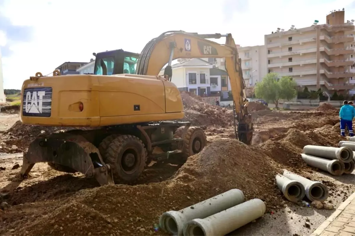 Didim Belediyesi, güvenli ulaşım için yol yapım çalışmalarına devam ediyor