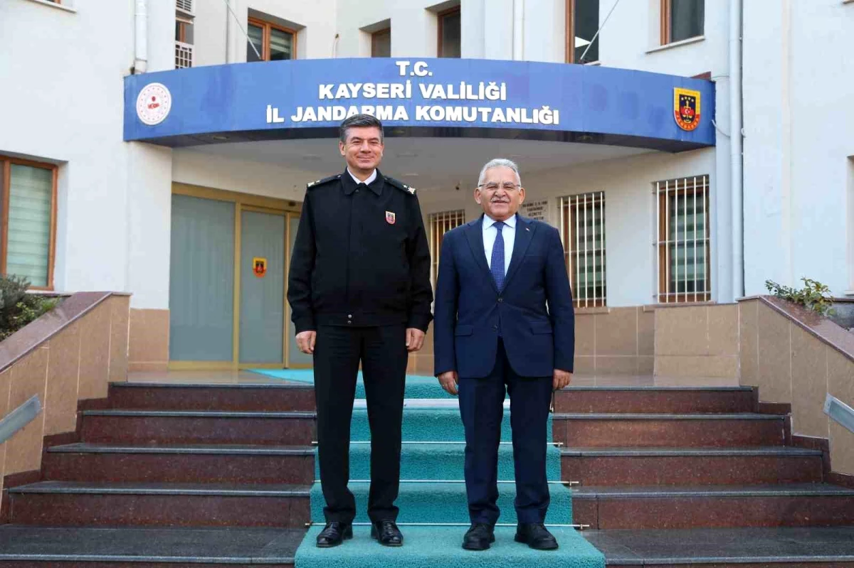 Kayseri Büyükşehir Belediye Başkanı, Jandarma İl Komutanı ve DSİ Bölge Müdürünü ziyaret etti