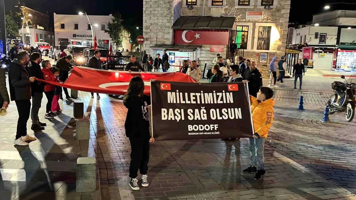 Pençe Kilit Harekatı\'nda şehit olan Mehmetçikler için Bodrum\'da konvoy düzenlendi