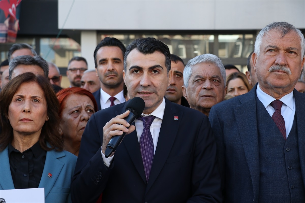 CHP İl Başkanlıkları Terör Saldırılarını Protesto Etti
