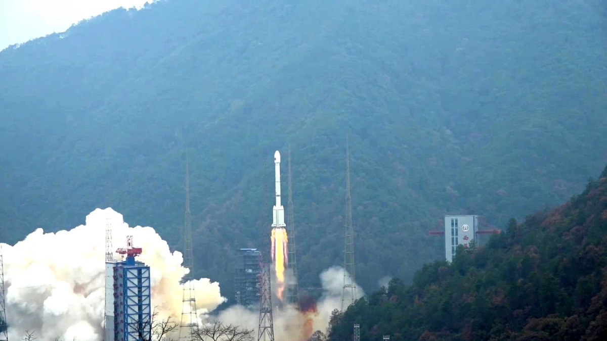 Çin, BeiDou-3 Navigasyon Uydu Sistemi için iki yeni uyduyu fırlattı