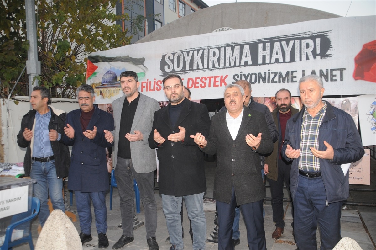 Cizre\'de Filistin İnsanlık Nöbeti Çadırı Kuruldu