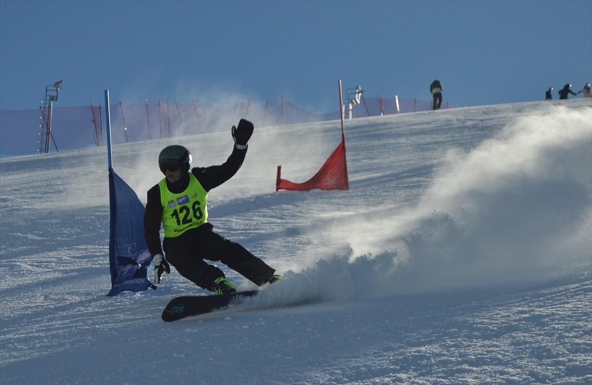 Erzurum\'da Snowboard Milli Takım Seçmeleri Tamamlandı