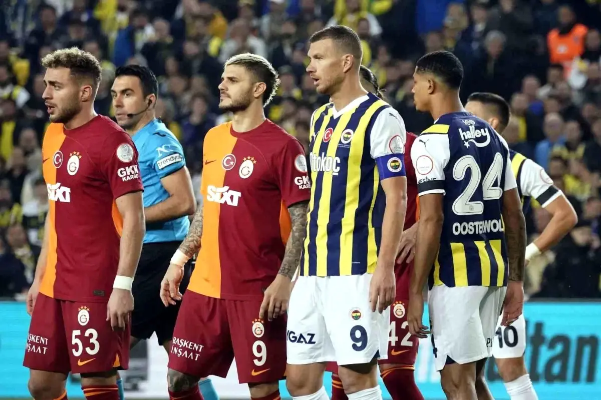 Fenerbahçe ve Galatasaray 2023 Turkcell Süper Kupa için sahaya çıkacak