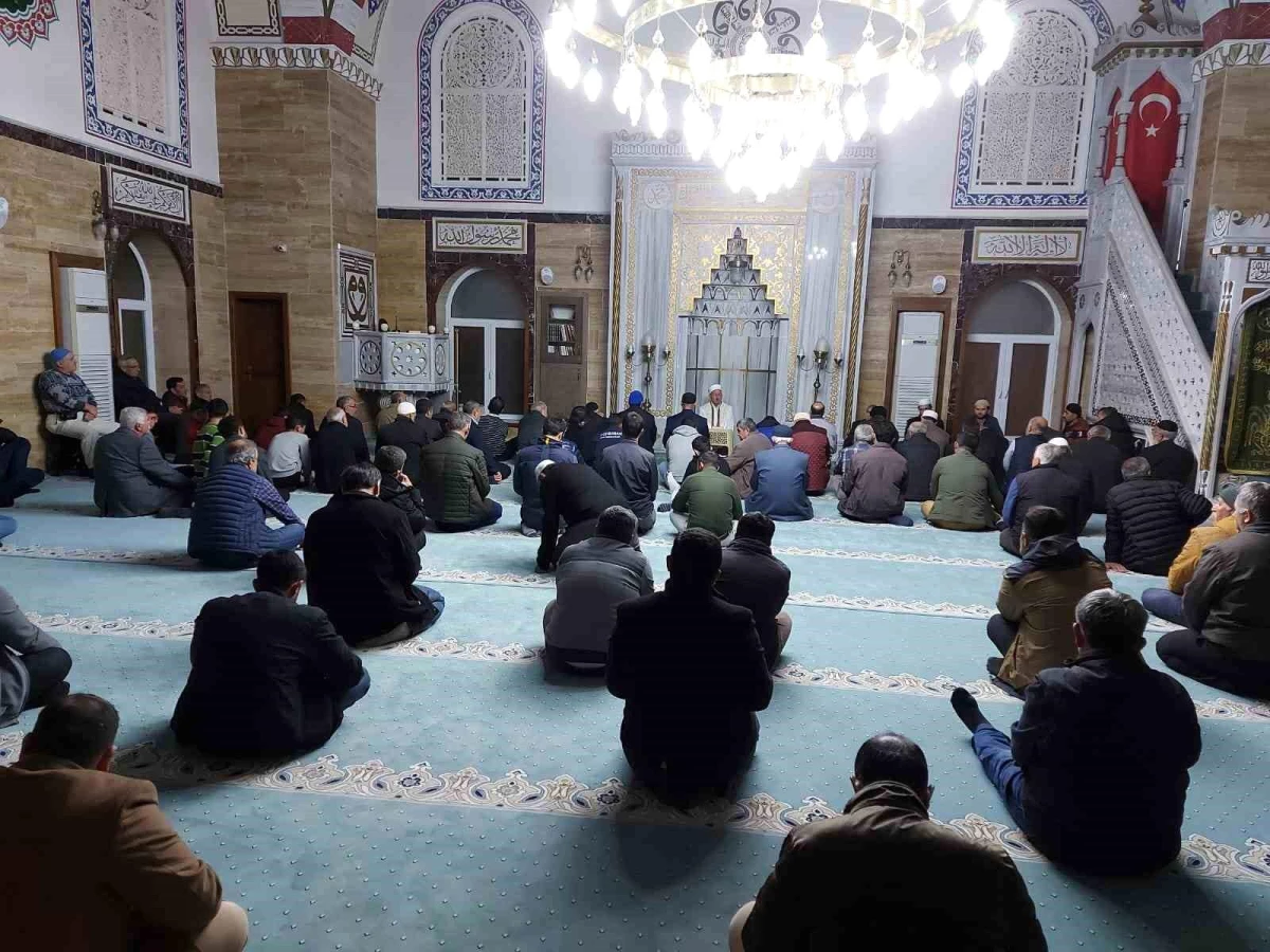 Antalya\'da Şehitlere Vefa ve Dua Programı Düzenlendi