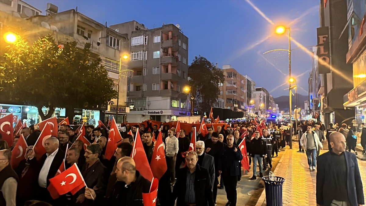 Dörtyol\'da Teröre Lanet Yürüyüşü: 12 Asker Şehit Oldu