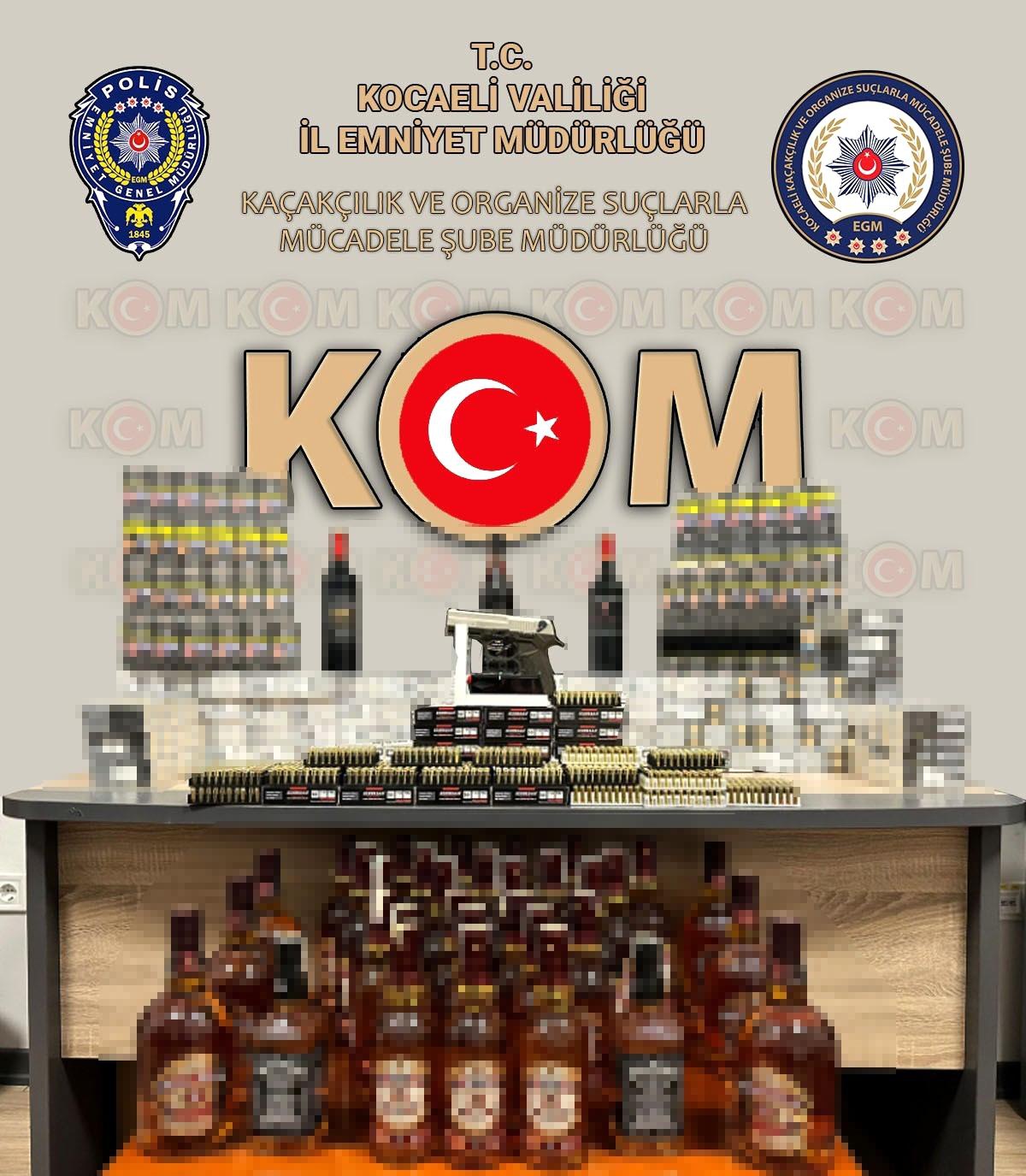 Kocaeli Körfez\'de yapılan operasyonda kaçak sigara ve mühimmat ele geçirildi