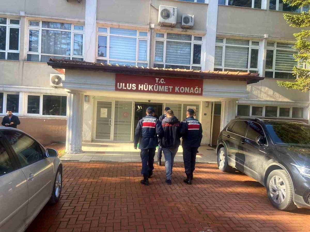 İstanbul\'da dolandırıcılık suçundan hüküm giyen şahıs Bartın\'da yakalandı