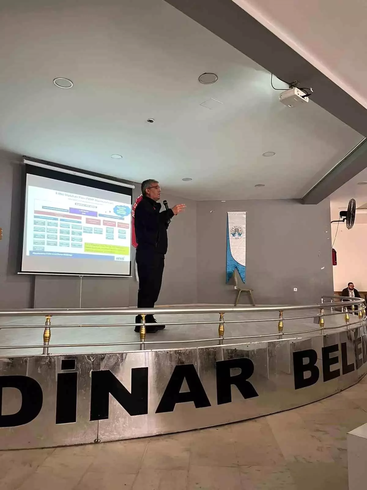 Dinar\'da afet bilgilendirme toplantısı yapıldı