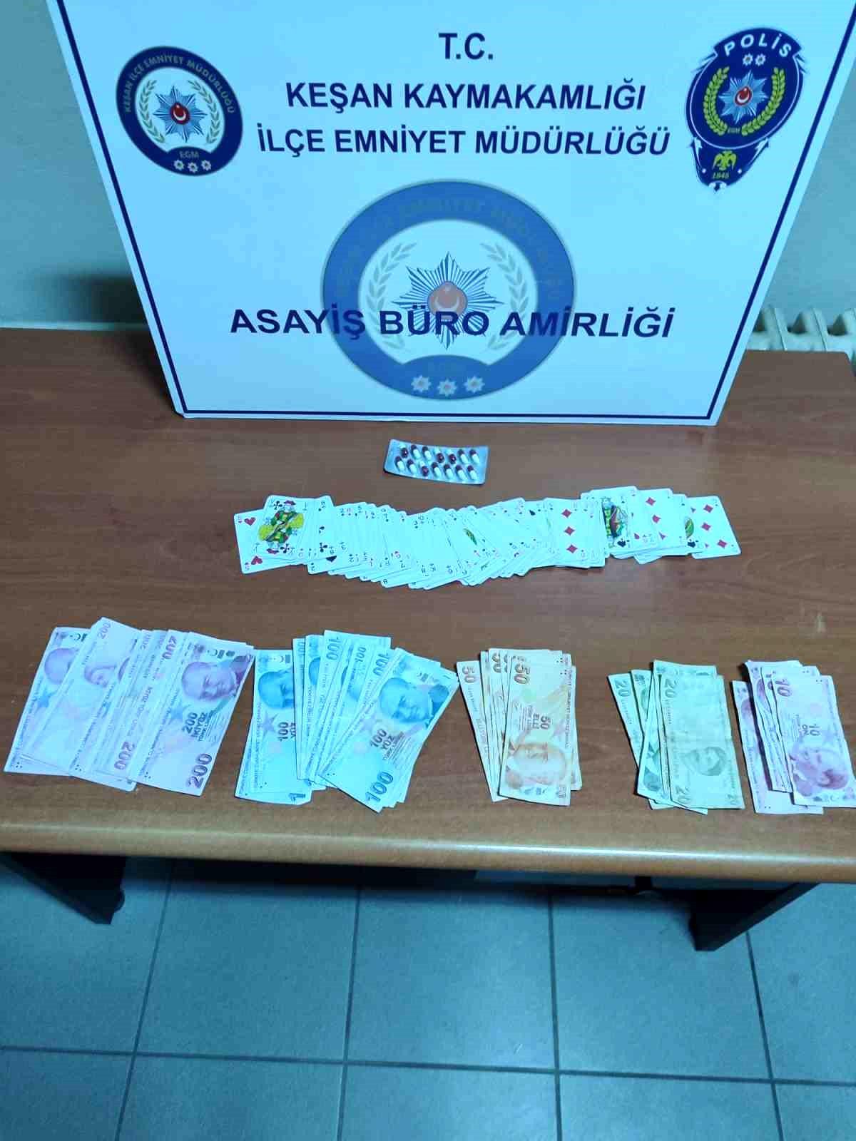 Keşan\'da kumar oynayanlara 16 bin 220 TL ceza