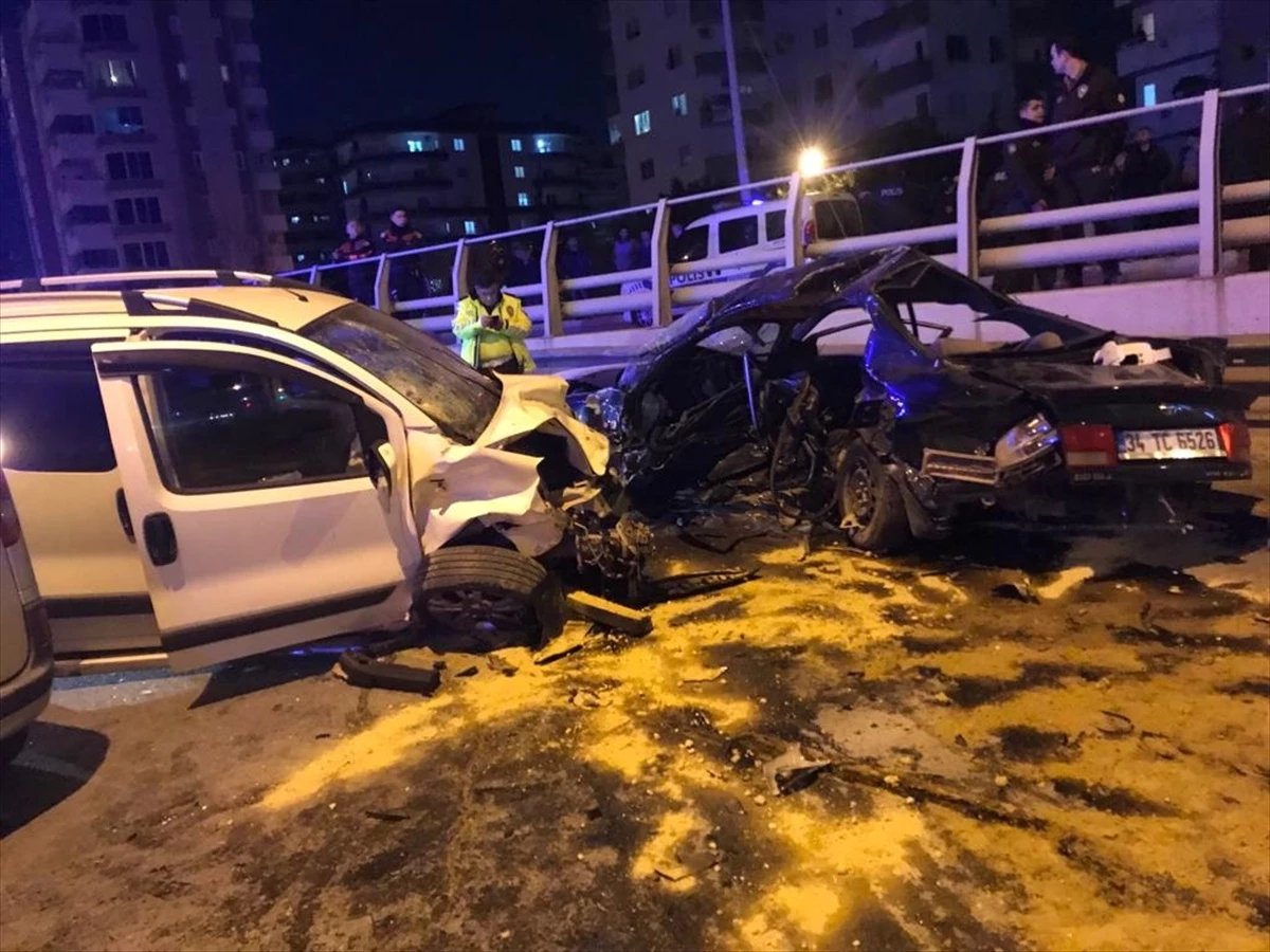 Mersin\'de trafik kazasında 2 kişi hayatını kaybetti