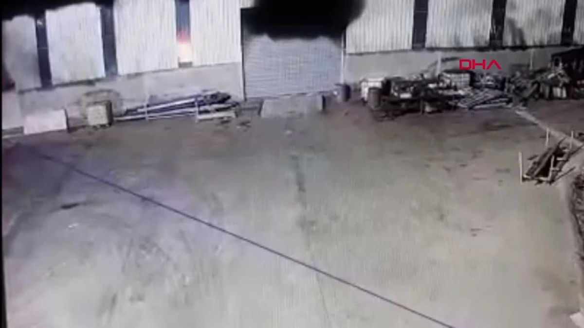 Rize\'de Mobilya Fabrikasında Yangın