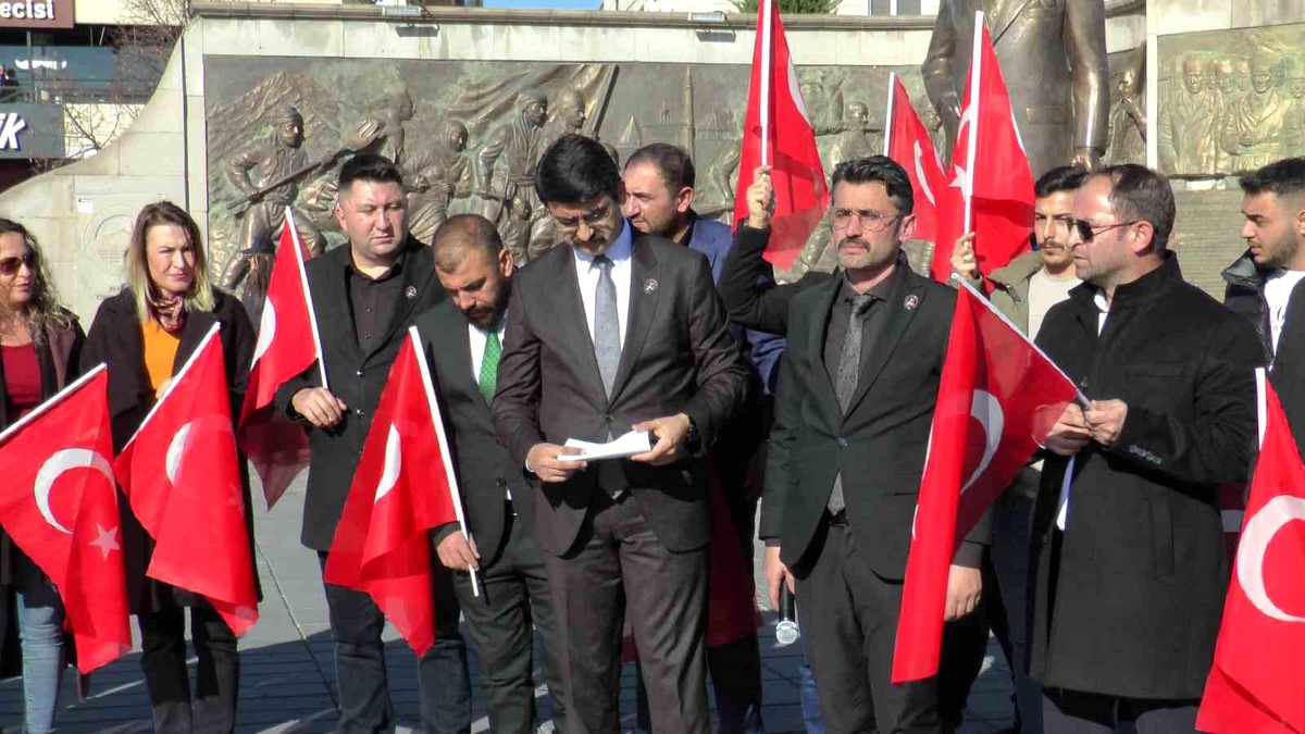 Türkiye Şehit Aileleri Vakfı Kayseri Şube Başkanı: PKK\'ya destek olanlar meclisten gidene kadar mücadelemiz devam edecek