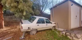 Tunceli'de Trafo Duvarına Çarpan Otomobilde Hasar Oluştu