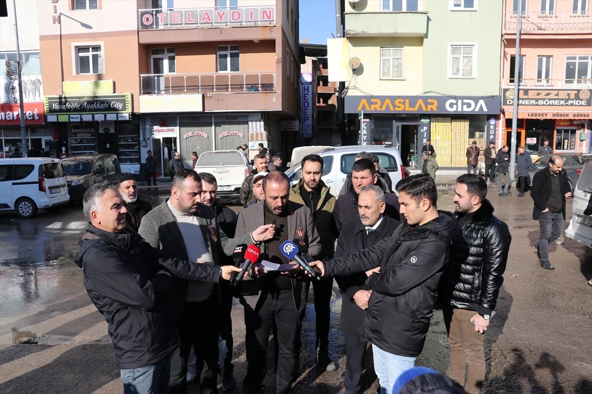 Erzurum\'da Gaziler ve Şehit Aileleri Vakfı basın açıklaması yaptı