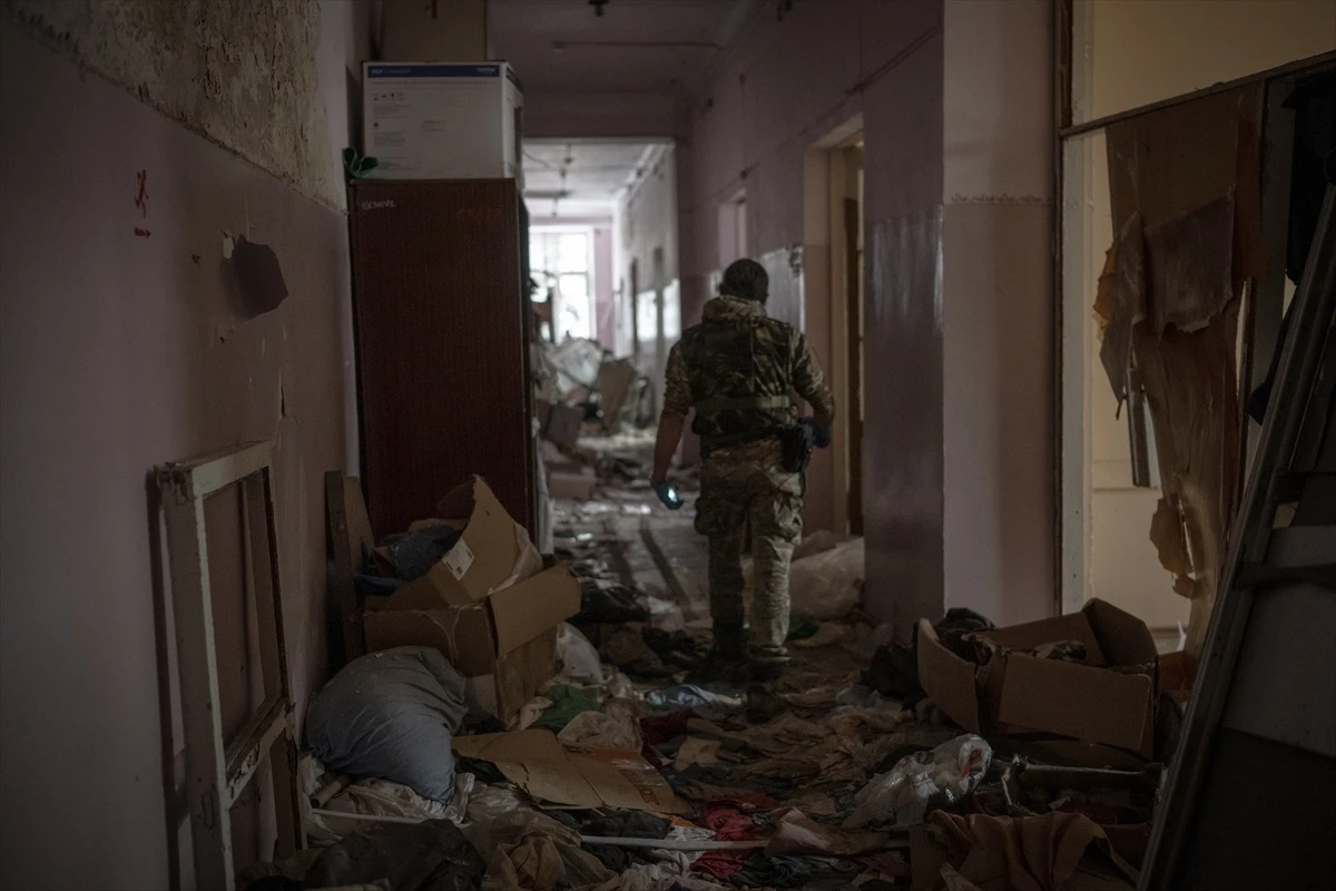 Ukrayna\'da sağlık personeli zor şartlarda görev yapıyor