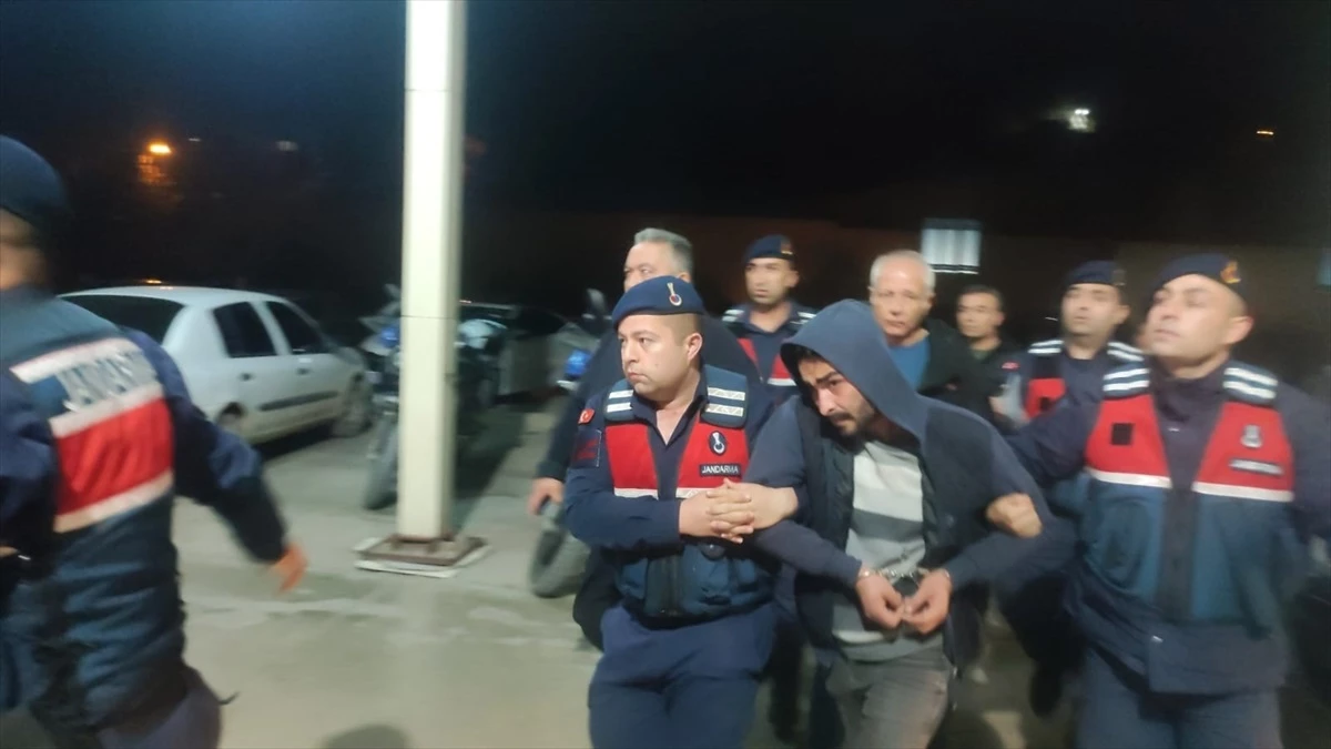 Adana\'da Dere Yatağında Ceset Bulunan Zanlılardan 2\'si Tutuklandı