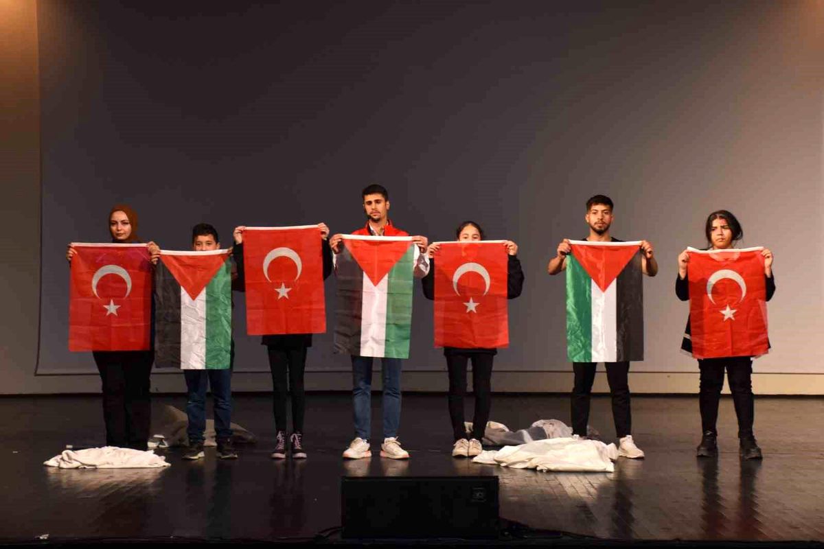 Afyonkarahisar\'da Filistin Temalı Uluslararası Kültür Buluşmaları Düzenlendi