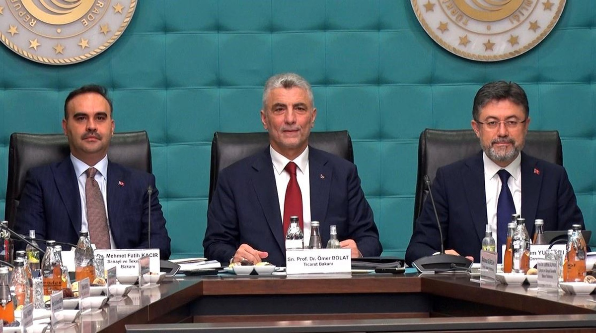 Ticaret Bakanı Bolat: Kurallara uymayan firmalara geçit vermeyeceğiz