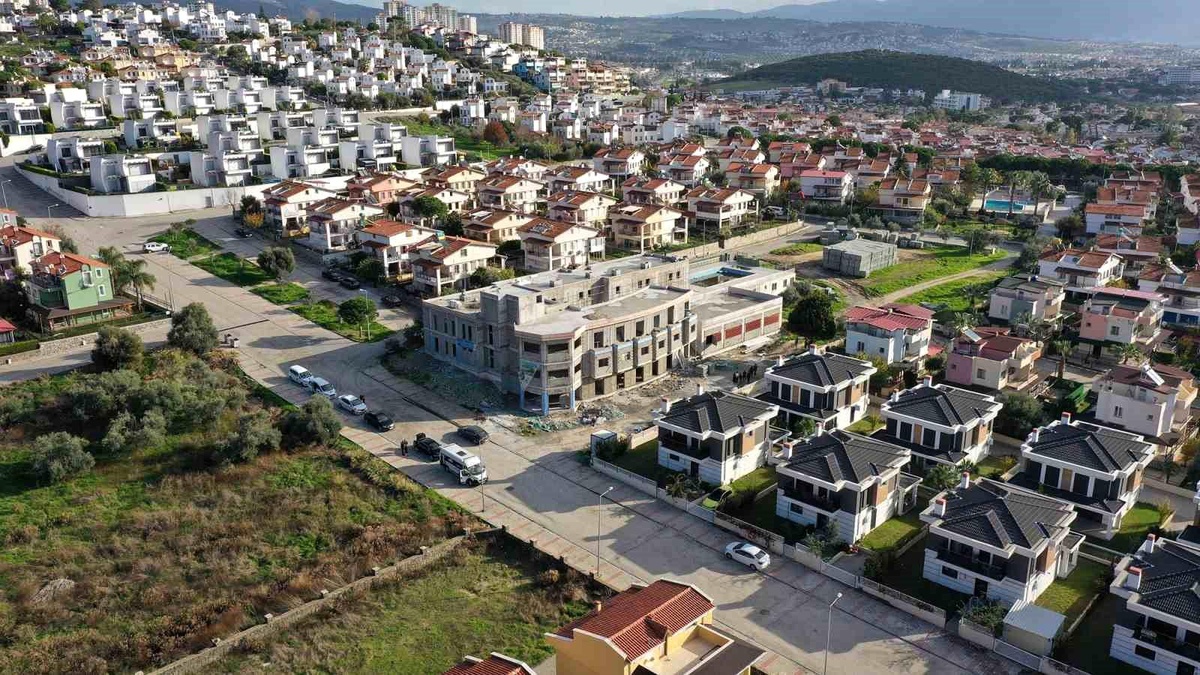 Başkan Ömer Günel, Mobil Ofis Hizmet Aracı ile kentte incelemelerde bulundu