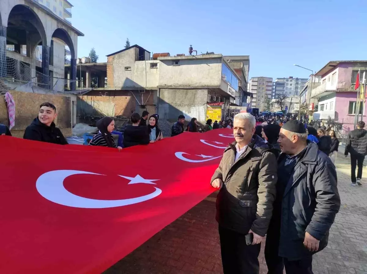 Batman\'da binlerce kişi terörü lanetledi