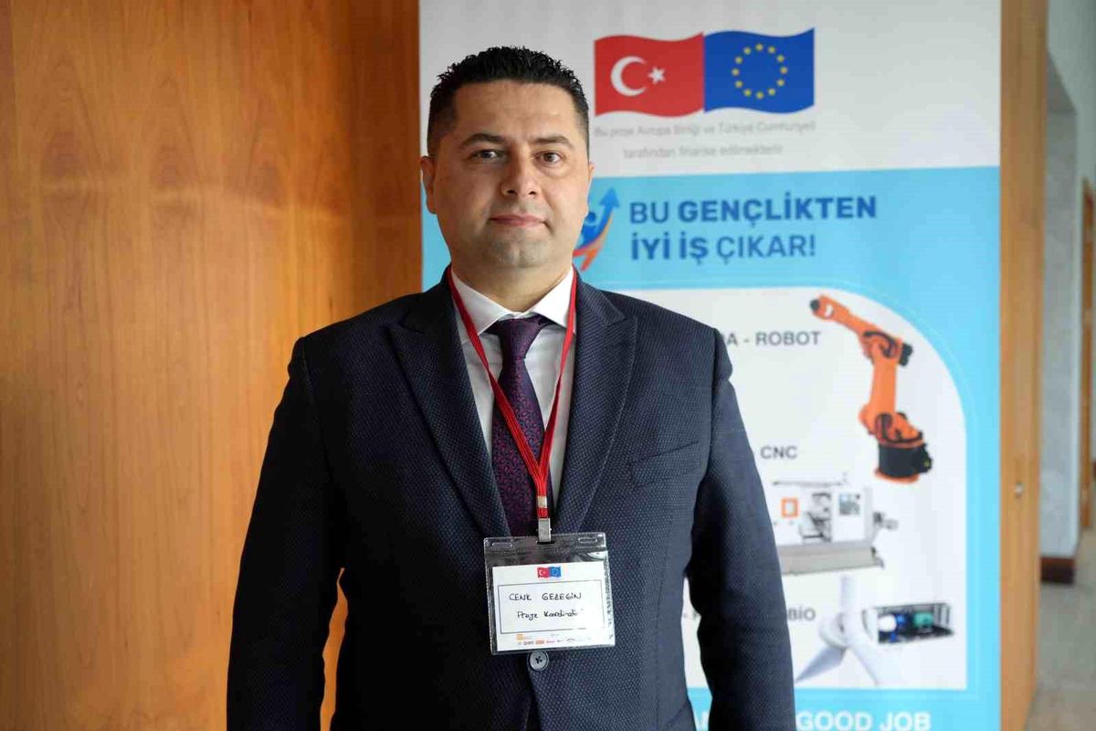 Avrupa Birliği destekli 'Bu Gençlik İyi İş Çıkarabilir Projesi' ile sektör temsilcileri ve iş arayan mezunlar buluştu
