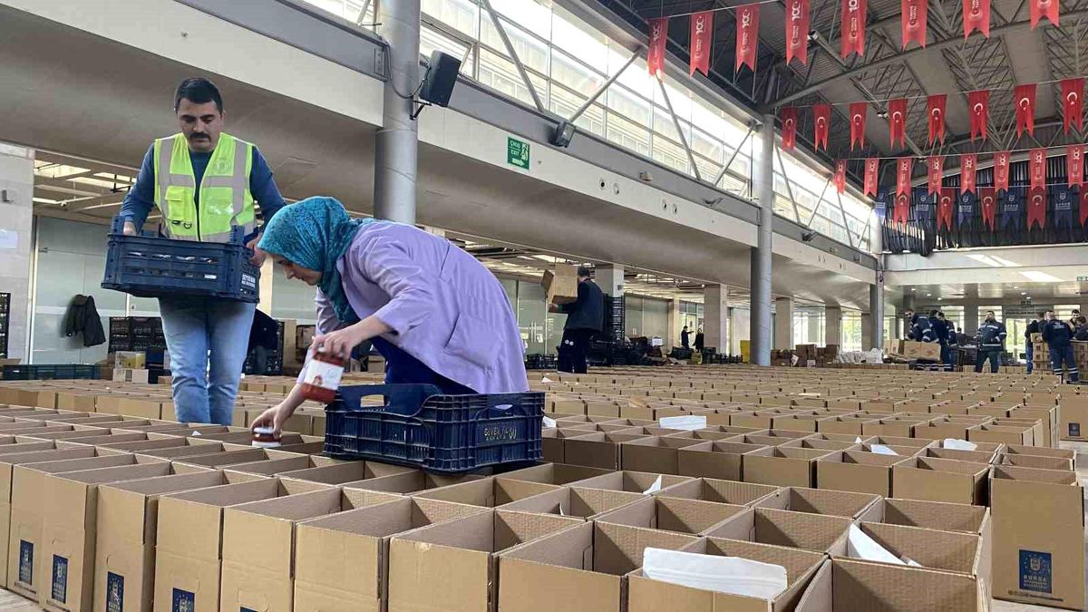 Bursa Büyükşehir Belediyesi Üreten Kadınlara Destek Sağlıyor