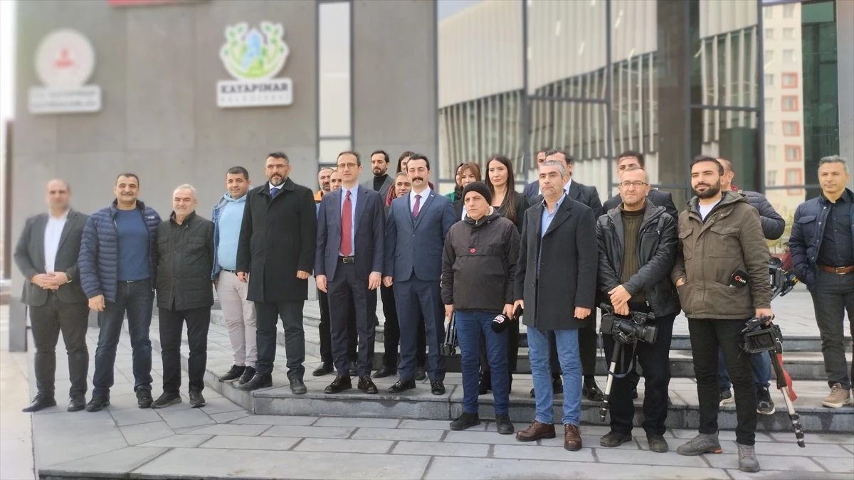 Diyarbakır\'da 300 Milyon Liraya Mal Olan Millet Kıraathanesi Hizmete Açıldı