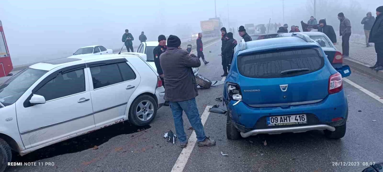 Kahramanmaraş\'ta zincirleme trafik kazası: En az 15 yaralı