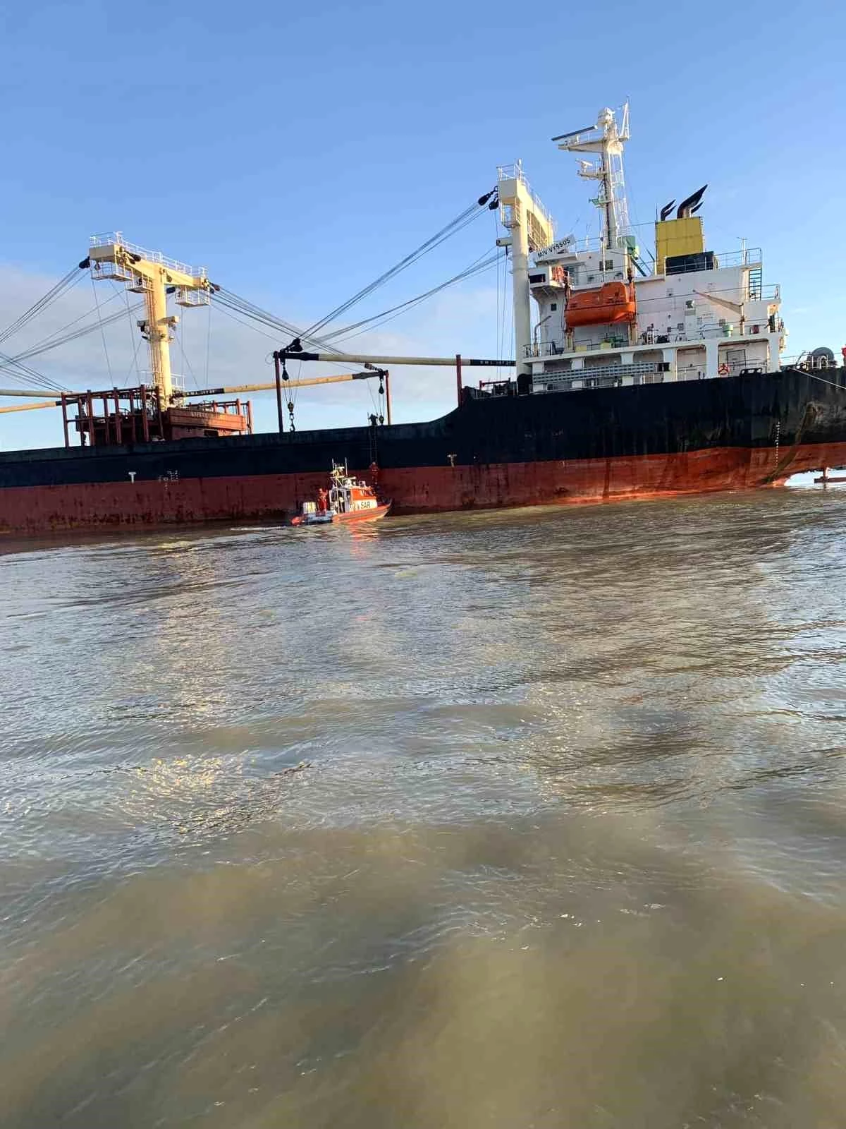 Ukrayna\'da Rus Mayınına Çarpan Gemi: 2 Yaralı