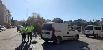 Muğla'da hafif ticari araç çarpması sonucu 7 yaşındaki çocuk hayatını kaybetti