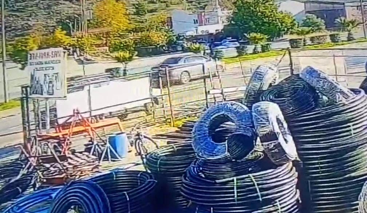 Adana\'da Yaya Otomobil Çarpması Anbean Kamerada