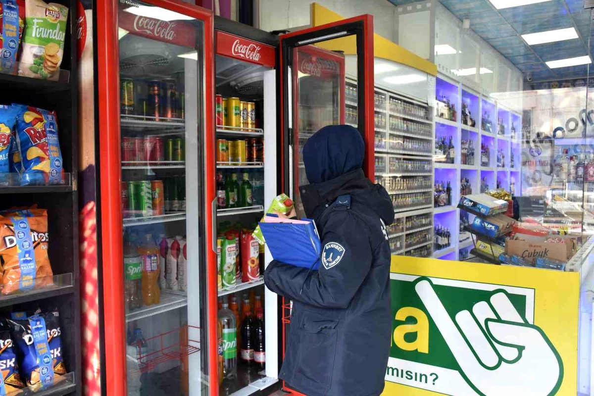 Şahinbey Belediyesi Zabıta Müdürlüğü Yılbaşı Denetimlerini Artırdı