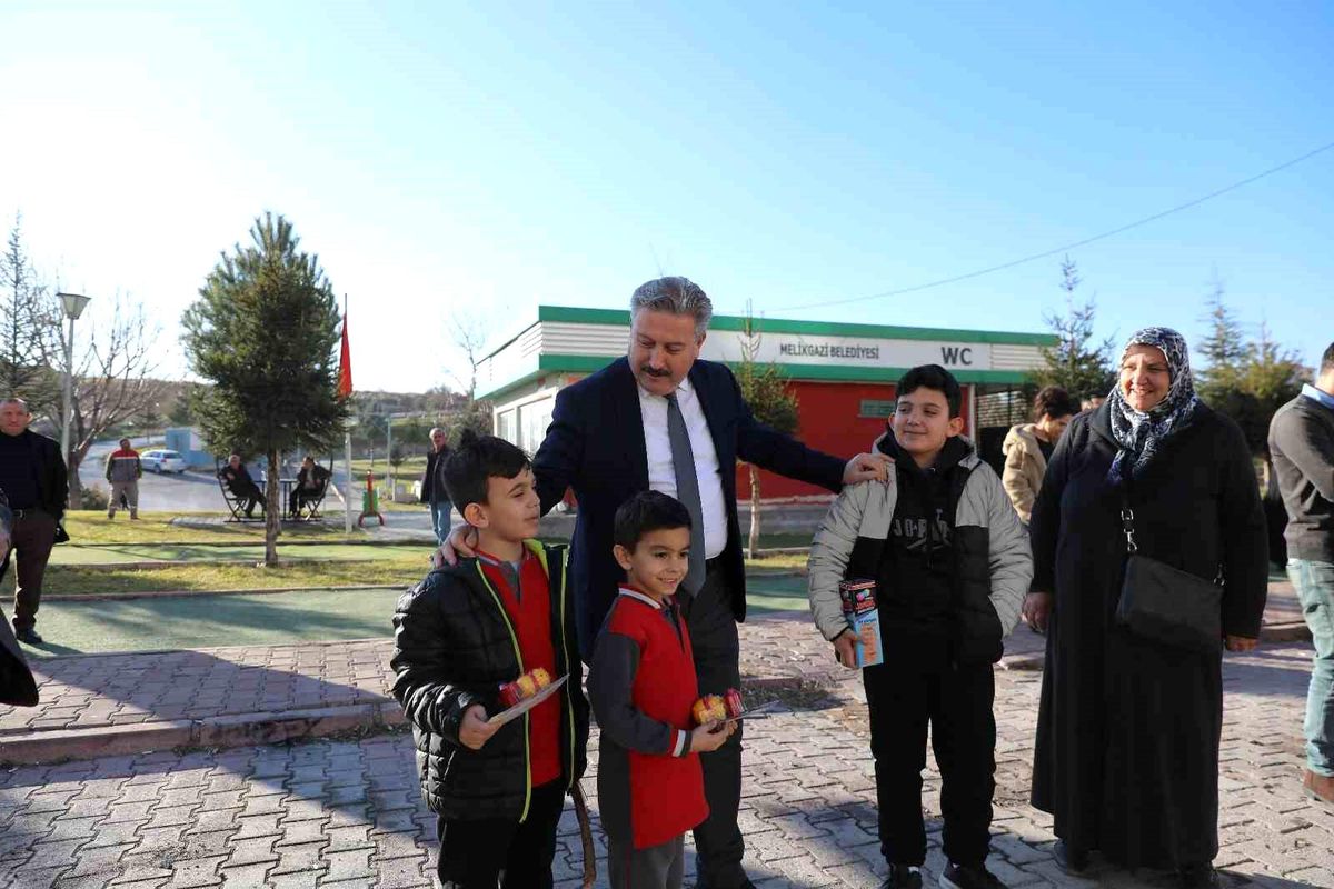 Melikgazi Belediyesi, Şirintepe\'ye Akıl Küpü Kütüphanesi Kazandırdı