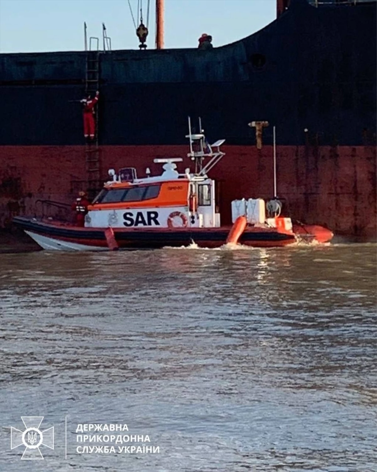 Karadeniz\'de Panama bayraklı gemi mayına çarptı