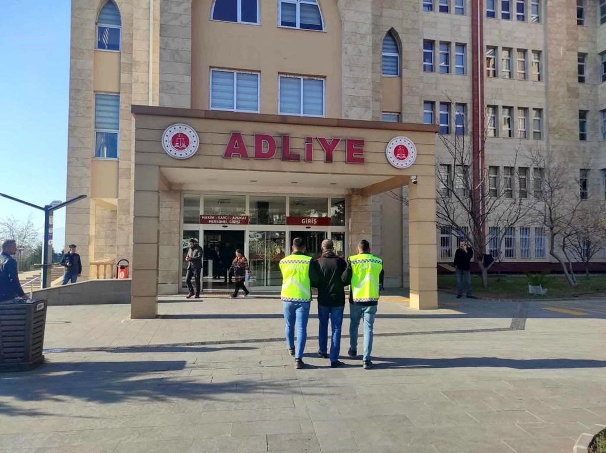 Kahramanmaraş\'ta uyuşturucu suçundan aranan şahıs yakalandı