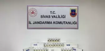 SİVAS'ta İran plakalı otobüste altın ve kaçak sigara ele geçirildi