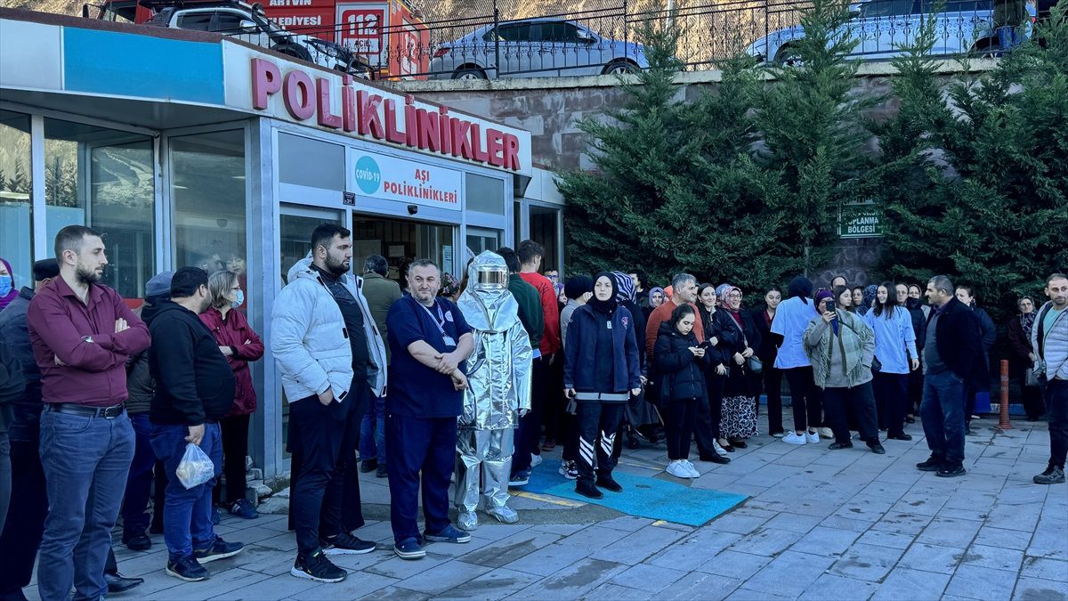 Artvin Devlet Hastanesi\'nde yangın tatbikatı gerçekleştirildi