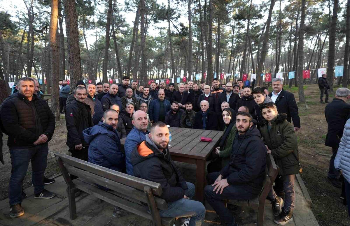 Ümraniye Belediye Başkanı İsmet Yıldırım, çalışma arkadaşlarıyla Motivasyon Buluşması\'nda bir araya geldi