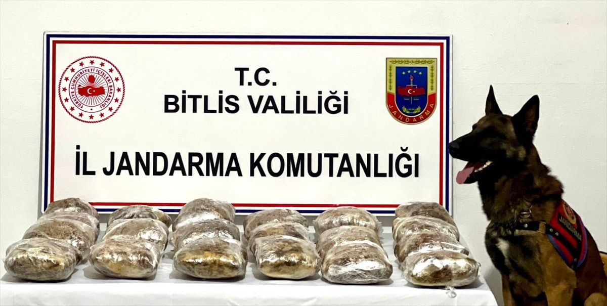 Bitlis\'te 20 kilo 250 gram esrar ele geçirildi, 5 şüpheli tutuklandı