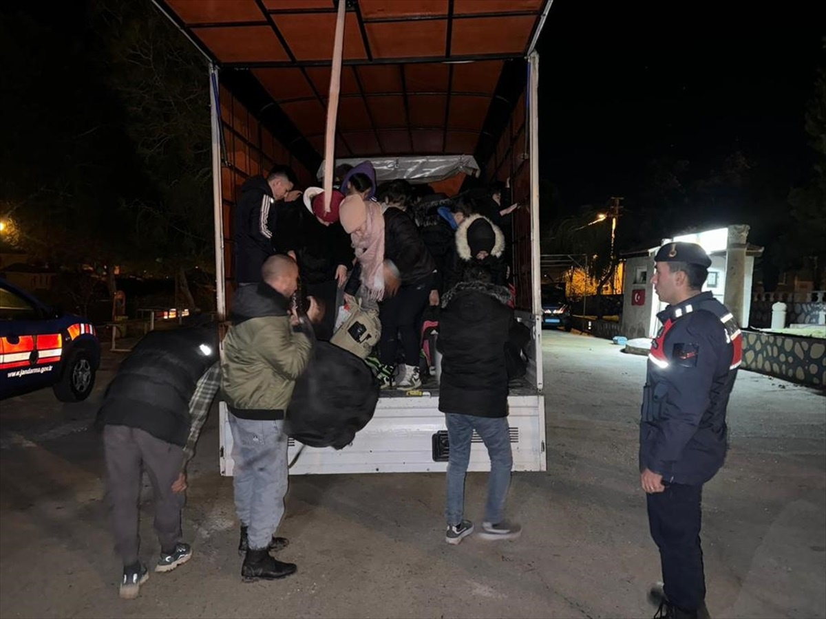 Çanakkale\'de 41 Afganistan uyruklu düzensiz göçmen yakalandı