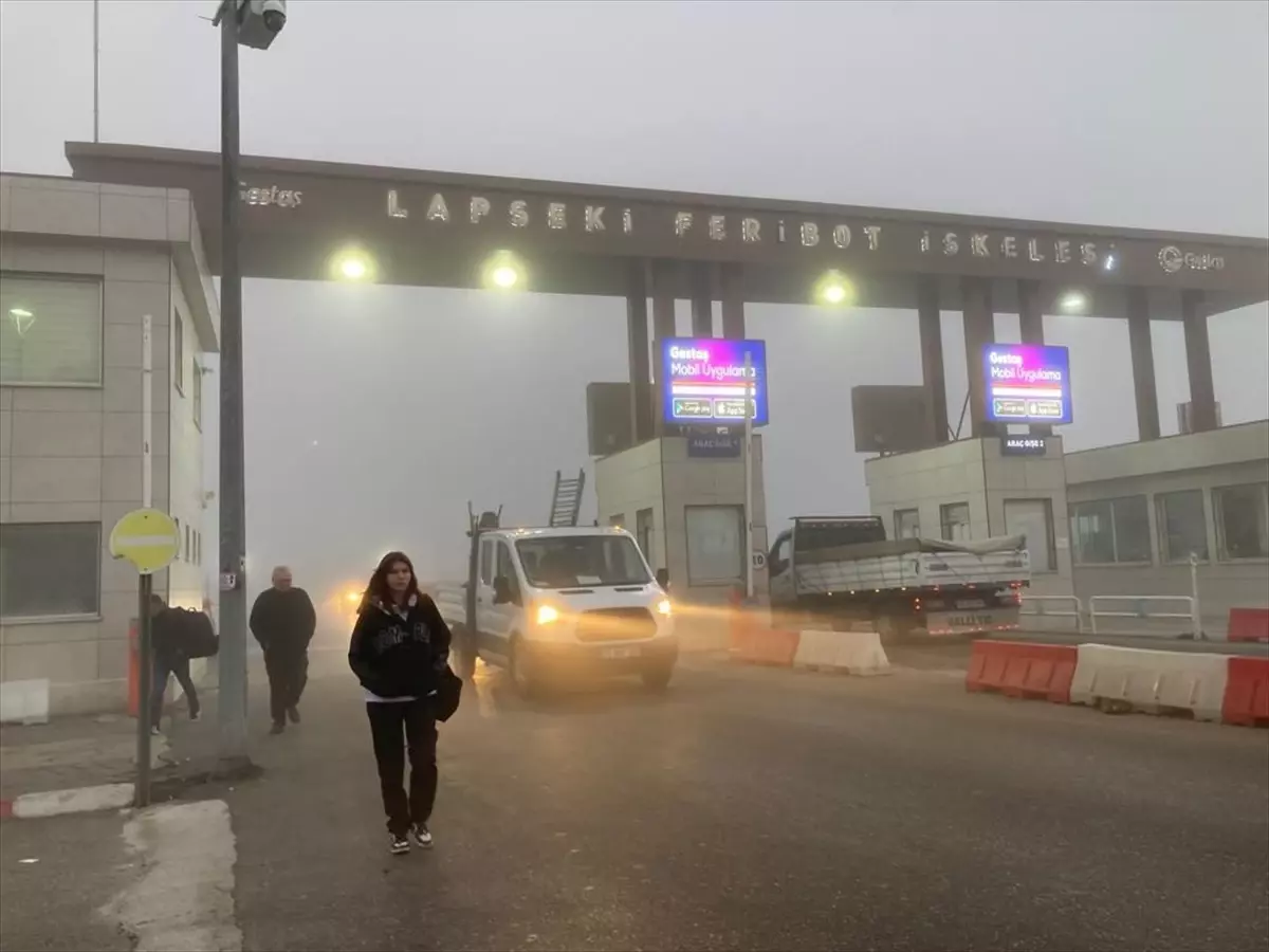 Çanakkale\'de Yoğun Sis Etkili Oldu