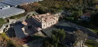 Noel Baba Kilisesi, Yılbaşı Öncesi Ziyaretçi Akınına Uğruyor