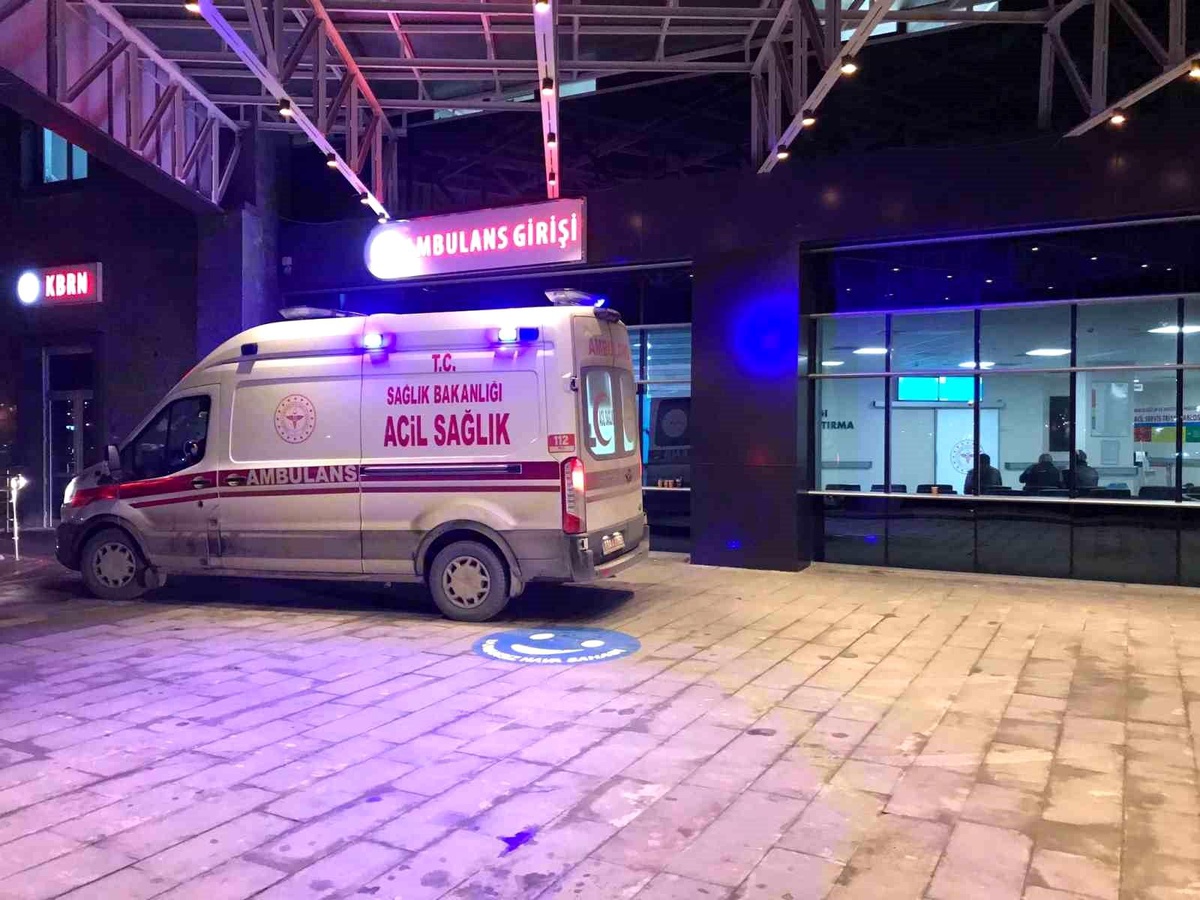 Bilecik\'te Zincirleme Trafik Kazası: Sürücü Yaralandı