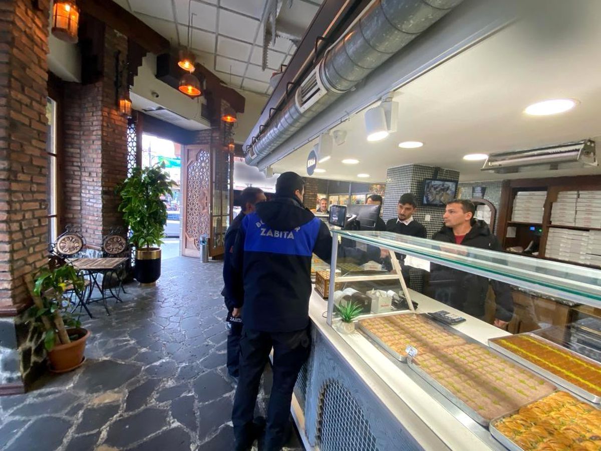 Diyarbakır\'da Yılbaşı Tatlıcıları Denetlendi